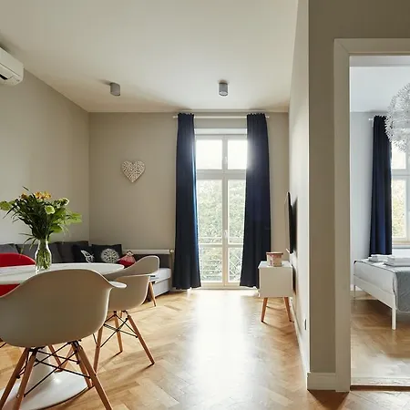 Lägenhetshotell Playroom 4*